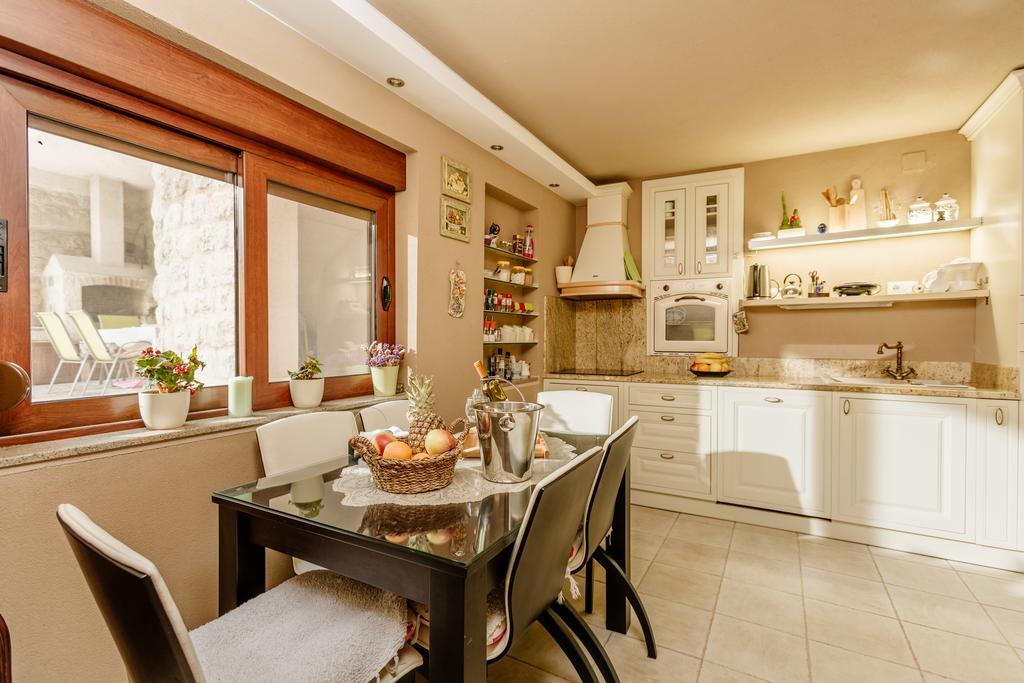 Villa Luxury Stone On The Sea With Private Pool And View Kotor Zewnętrze zdjęcie