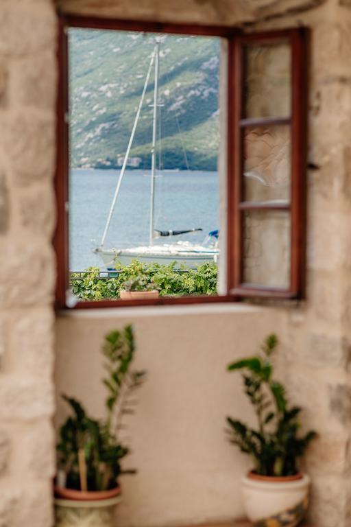 Villa Luxury Stone On The Sea With Private Pool And View Kotor Zewnętrze zdjęcie