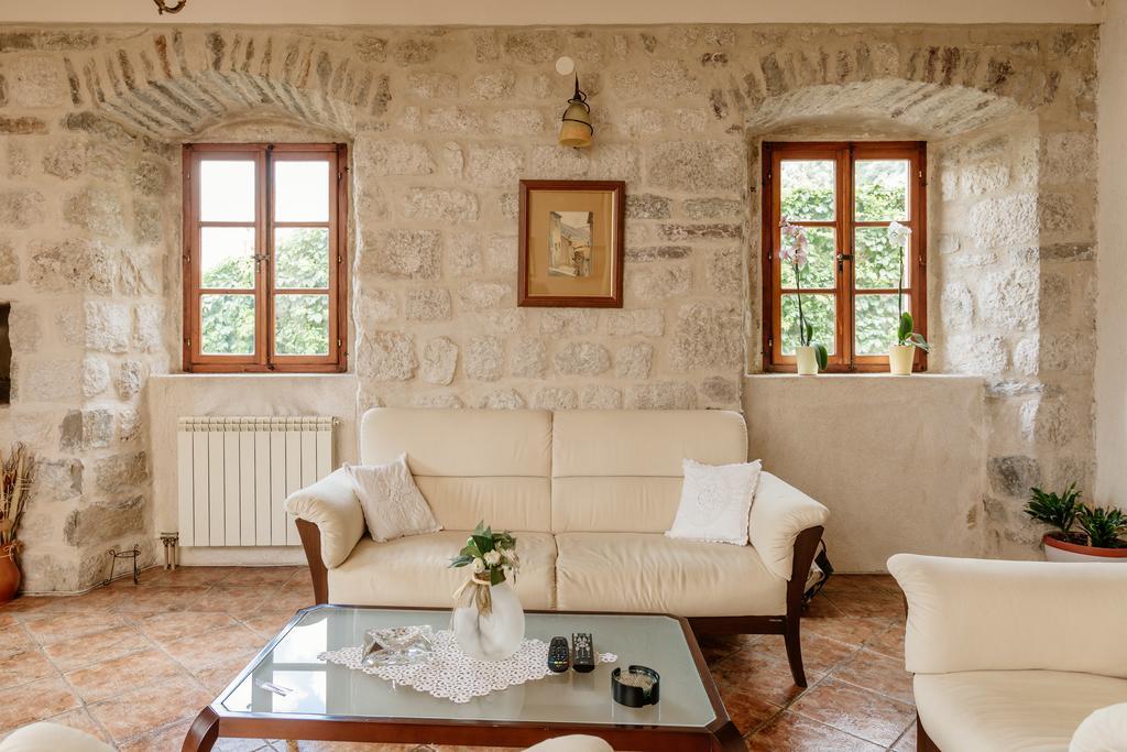 Villa Luxury Stone On The Sea With Private Pool And View Kotor Zewnętrze zdjęcie
